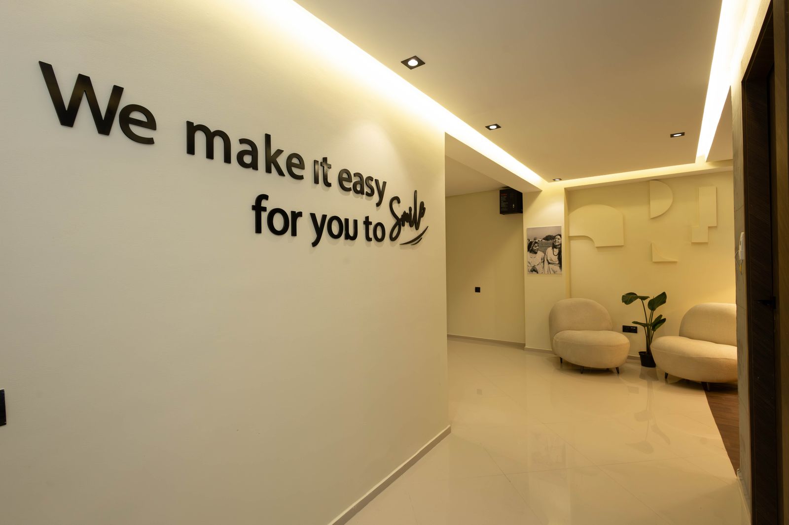 Accueil avec slogan 'We make it easy for you to Smile'
